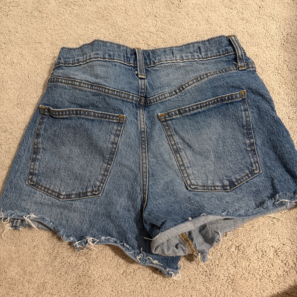 Universal Thread Jean Shorts - Picture 3 of 3